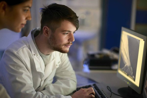 Growth Hacker : définition, mise en place et expérimentation